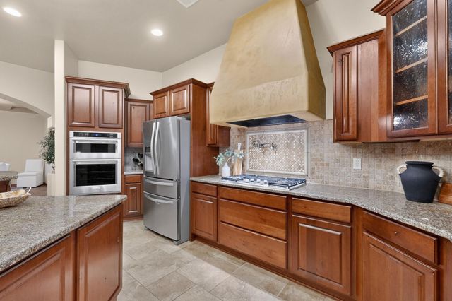 8200 Grape Harvest Court NE, Albuquerque, NM 87122