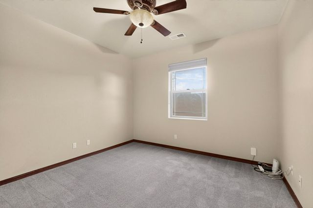 8200 Grape Harvest Court NE, Albuquerque, NM 87122