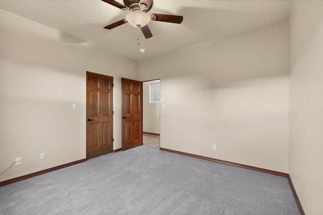 8200 Grape Harvest Court NE, Albuquerque, NM 87122