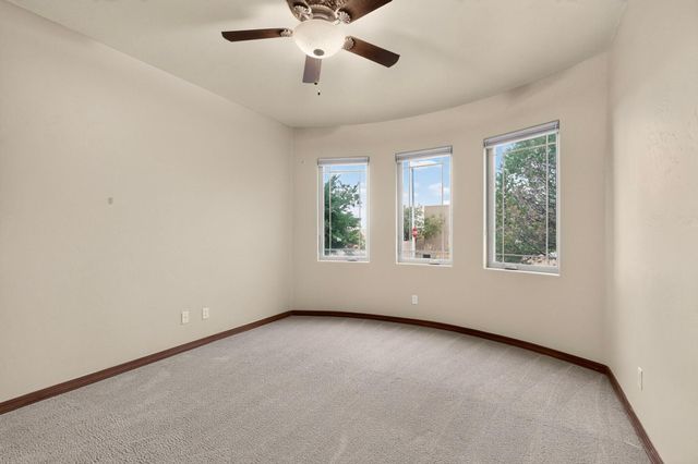 8200 Grape Harvest Court NE, Albuquerque, NM 87122