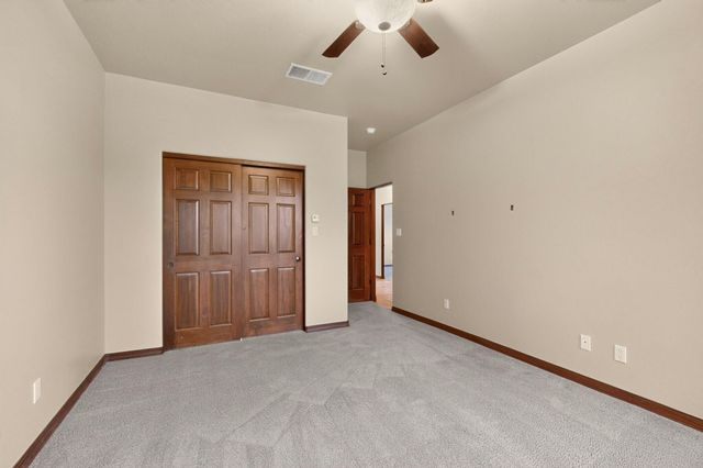 8200 Grape Harvest Court NE, Albuquerque, NM 87122