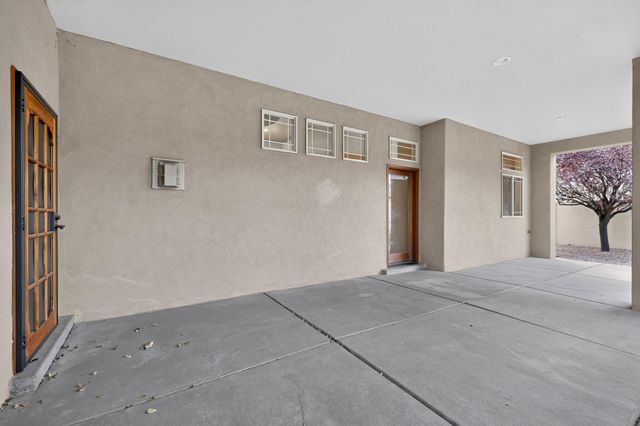 8200 Grape Harvest Court NE, Albuquerque, NM 87122