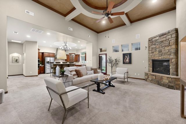 8200 Grape Harvest Court NE, Albuquerque, NM 87122