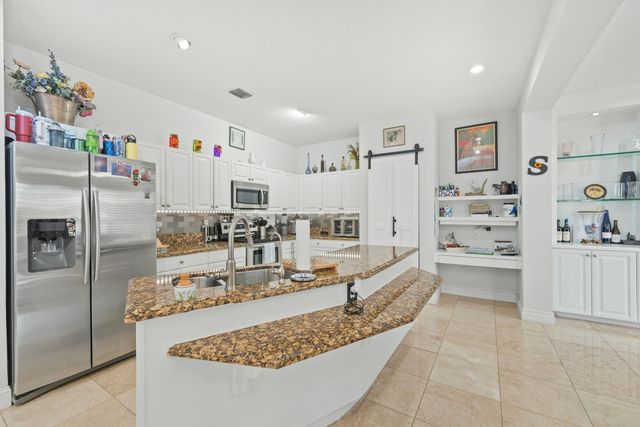 7202 CATALINA ISLE Drive, Lake Worth, FL 33467