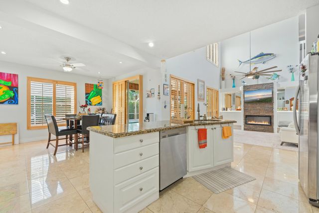 7202 CATALINA ISLE Drive, Lake Worth, FL 33467