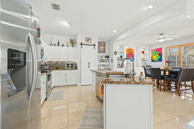 7202 CATALINA ISLE Drive, Lake Worth, FL 33467