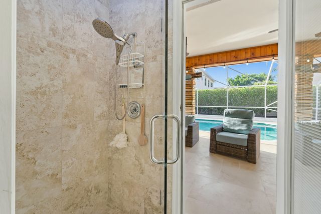 7202 CATALINA ISLE Drive, Lake Worth, FL 33467
