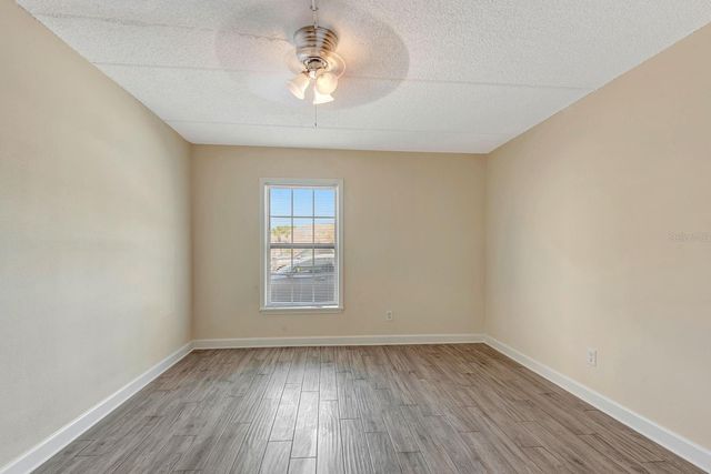 1122 84TH TERRACE N A, St Petersburg, FL 33702