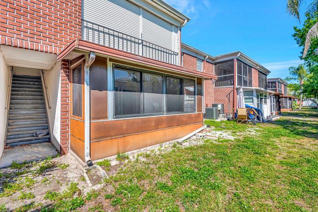 1122 84TH TERRACE N A, St Petersburg, FL 33702