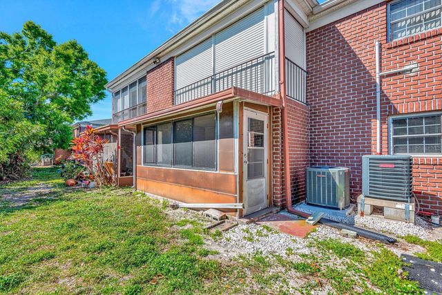 1122 84TH TERRACE N A, St Petersburg, FL 33702