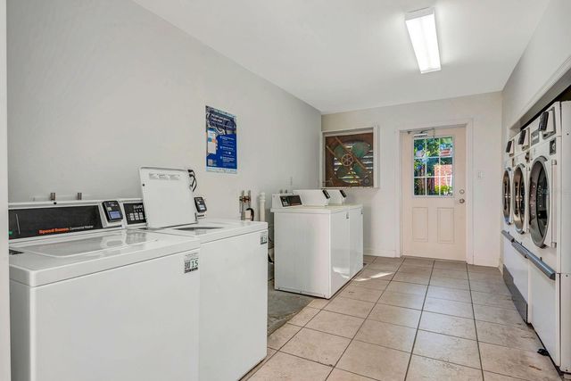 1122 84TH TERRACE N A, St Petersburg, FL 33702