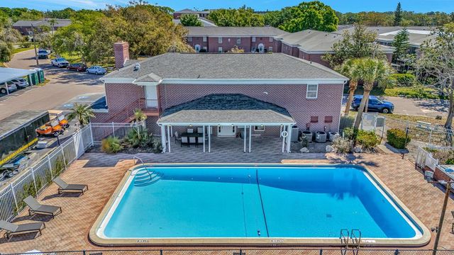 1122 84TH TERRACE N A, St Petersburg, FL 33702