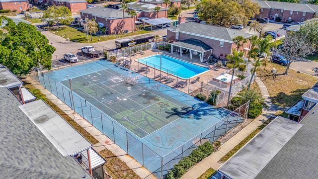 1122 84TH TERRACE N A, St Petersburg, FL 33702