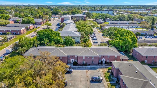 1122 84TH TERRACE N A, St Petersburg, FL 33702