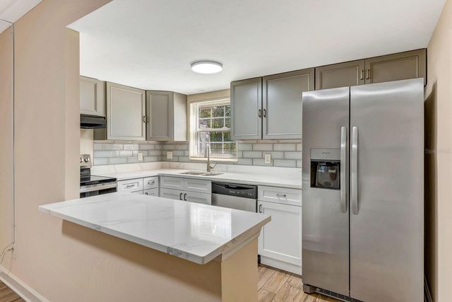 1122 84TH TERRACE N A, St Petersburg, FL 33702