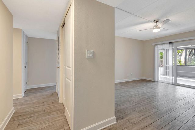 1122 84TH TERRACE N A, St Petersburg, FL 33702