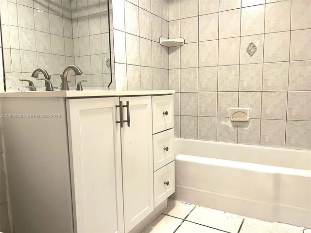 5401 NE 18th Ave, Fort Lauderdale, FL 33334