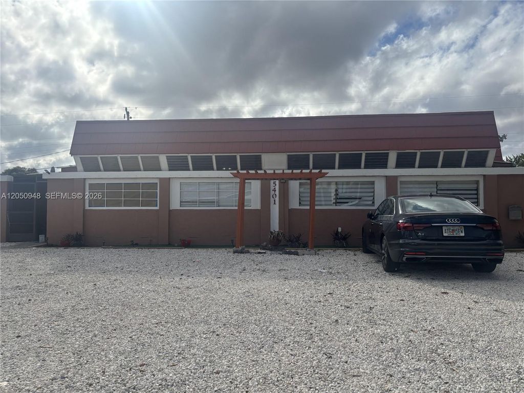 5401 NE 18th Ave, Fort Lauderdale, FL 33334