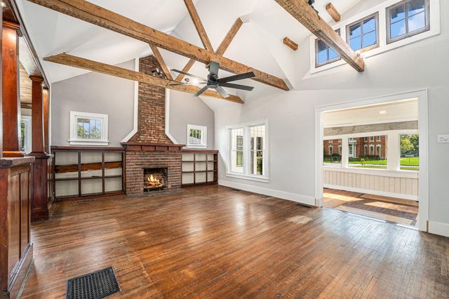 726 W Milroy Avenue, Rensselaer, IN 47978