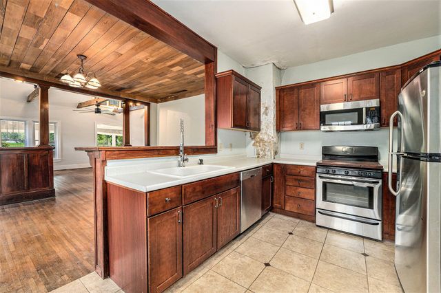 726 W Milroy Avenue, Rensselaer, IN 47978