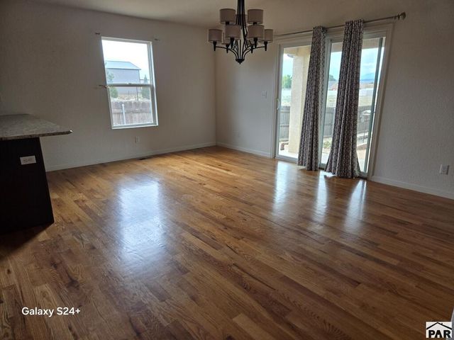 1652 W Hermosa Dr, Pueblo, CO 81007