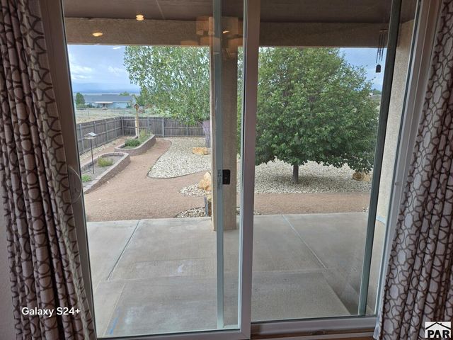 1652 W Hermosa Dr, Pueblo, CO 81007