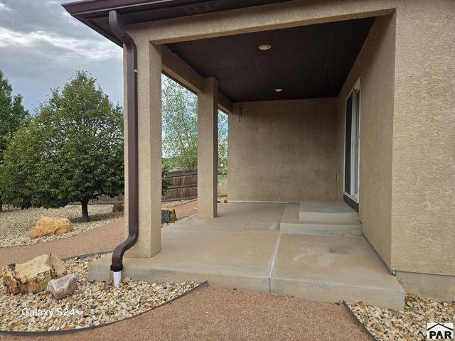 1652 W Hermosa Dr, Pueblo, CO 81007