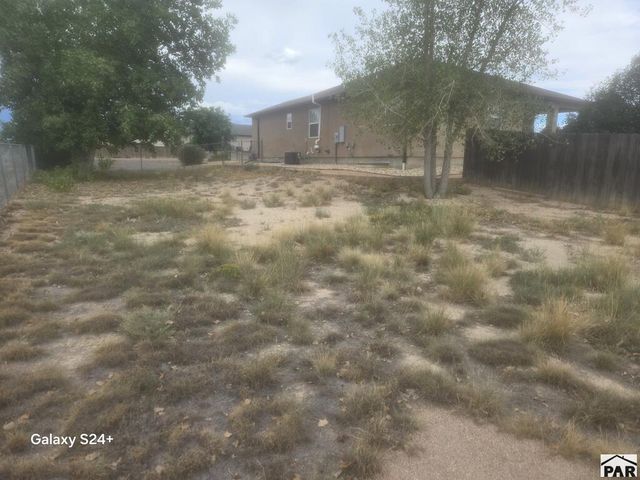 1652 W Hermosa Dr, Pueblo, CO 81007
