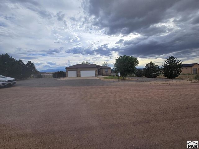 1652 W Hermosa Dr, Pueblo, CO 81007