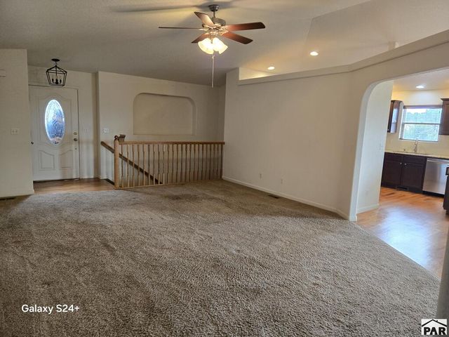 1652 W Hermosa Dr, Pueblo, CO 81007