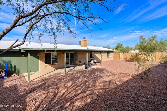 2301 W Montrose Place, Tucson, AZ 85741