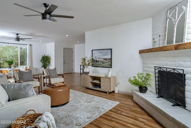 2301 W Montrose Place, Tucson, AZ 85741