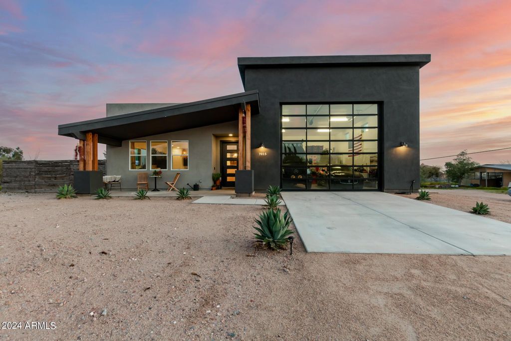 7015 E Davis Road, Scottsdale, AZ 85266