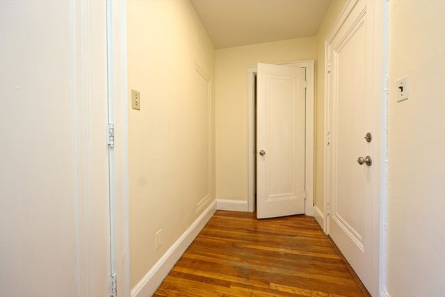 195 Thomas Burgin Pkwy 407, Quincy, MA 02169