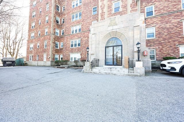 195 Thomas Burgin Pkwy 407, Quincy, MA 02169