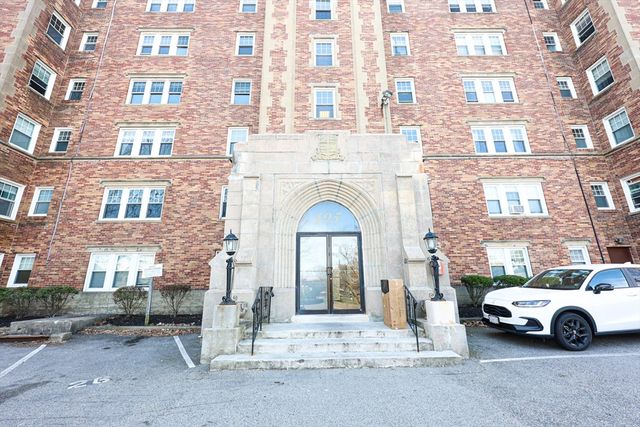 195 Thomas Burgin Pkwy 407, Quincy, MA 02169