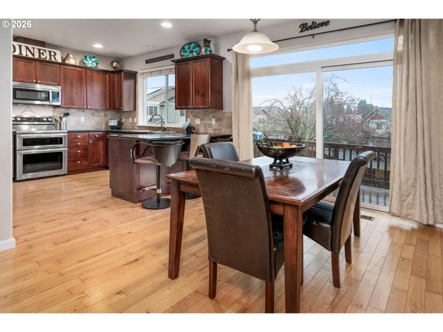 2037 Se CENTURION Way, Gresham, OR 97080