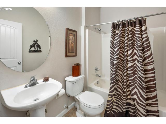 2037 Se CENTURION Way, Gresham, OR 97080