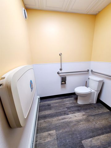 696 DAHL LANE, Fairbanks, AK 99712