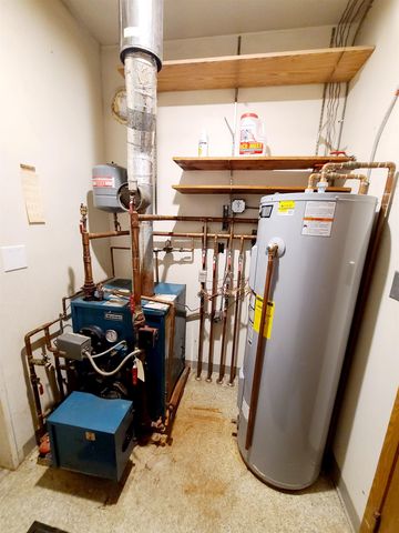 696 DAHL LANE, Fairbanks, AK 99712