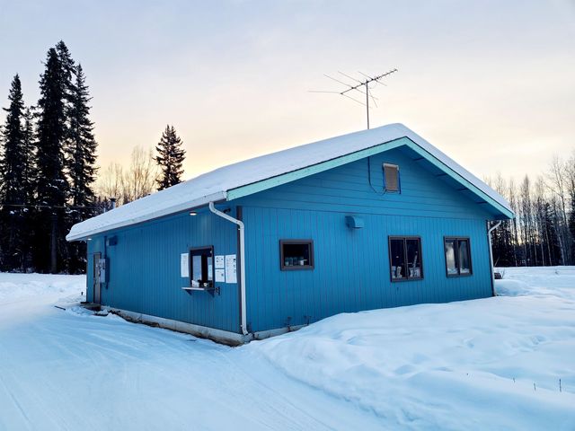 696 DAHL LANE, Fairbanks, AK 99712