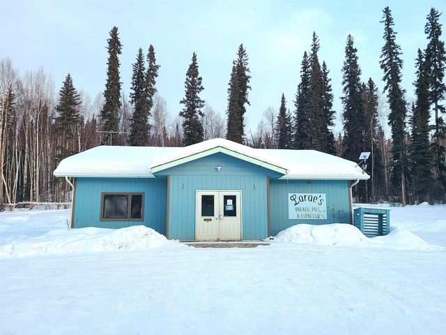 696 DAHL LANE, Fairbanks, AK 99712