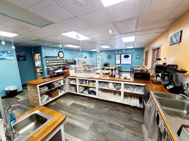 696 DAHL LANE, Fairbanks, AK 99712