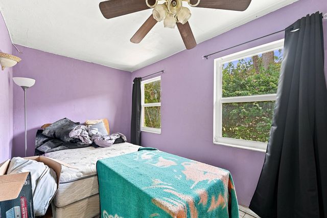 6 Spinning Wheel Lane, Tamarac, FL 33319
