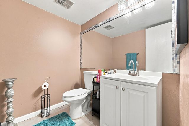 6 Spinning Wheel Lane, Tamarac, FL 33319
