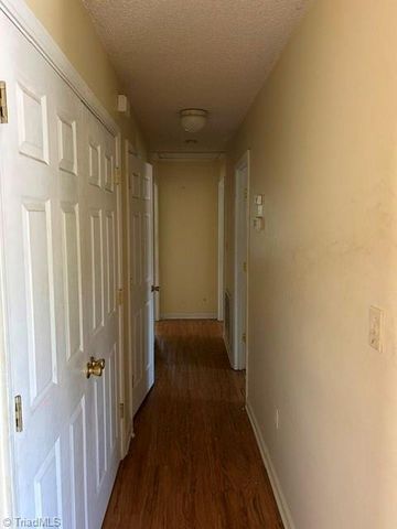 3216 Wellingford Drive, High Point, NC 27265