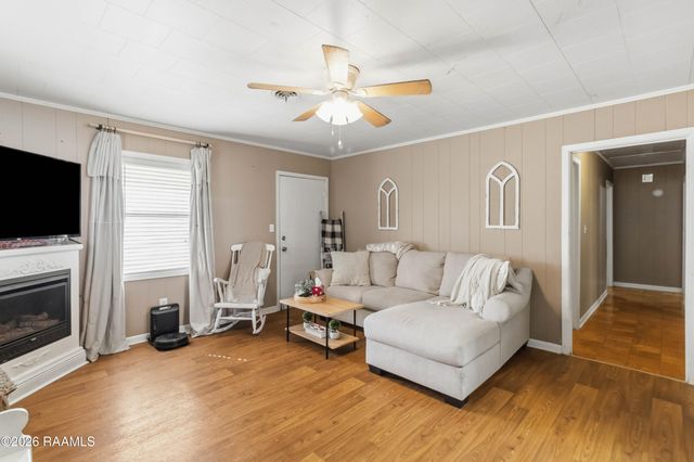 1061 Anse Broussard Highway, Breaux Bridge, LA 70517