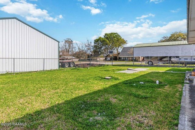 1061 Anse Broussard Highway, Breaux Bridge, LA 70517