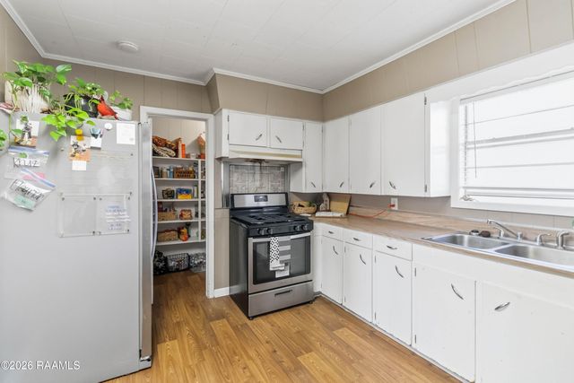 1061 Anse Broussard Highway, Breaux Bridge, LA 70517