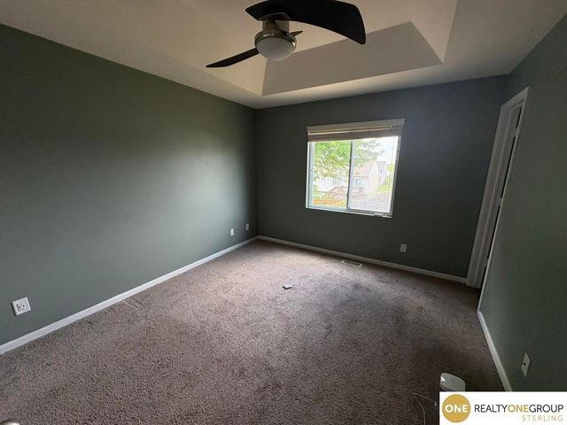 19604 V Street, Omaha, NE 68135